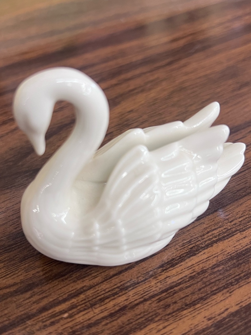 Lenox swan